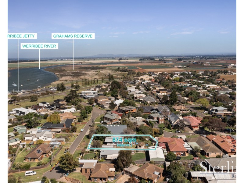 13 Finch Road, Werribee South VIC 3030