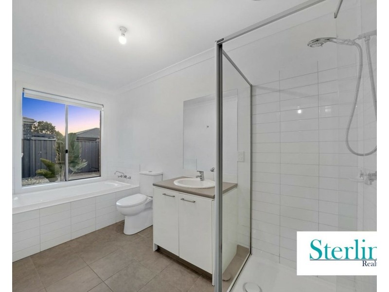 9 Beltana Ave, Tarneit VIC 3029