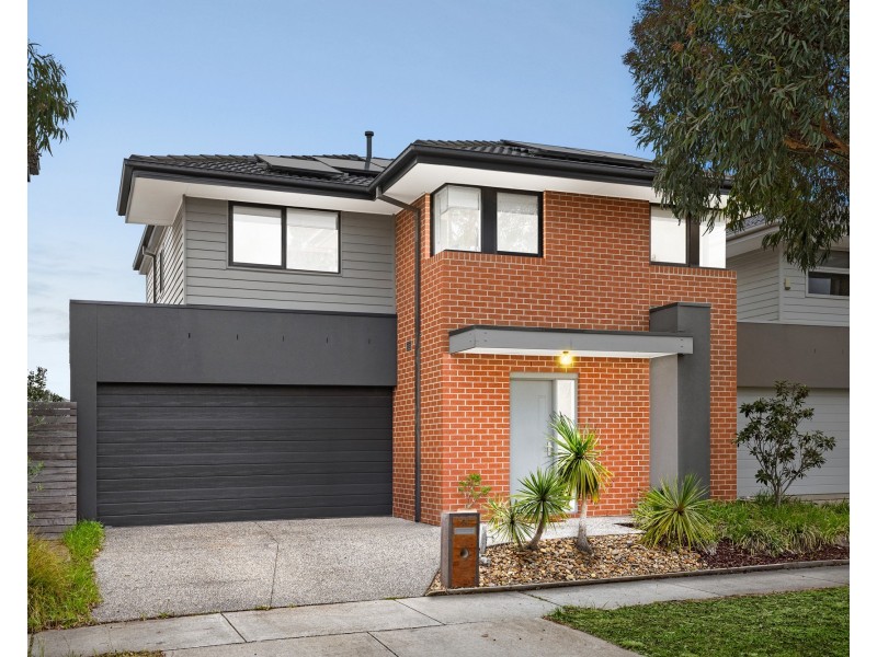 44 Middleton Dr, Point Cook VIC 3030