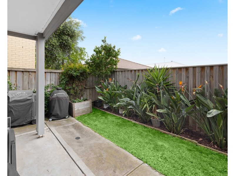 44 Middleton Dr, Point Cook VIC 3030