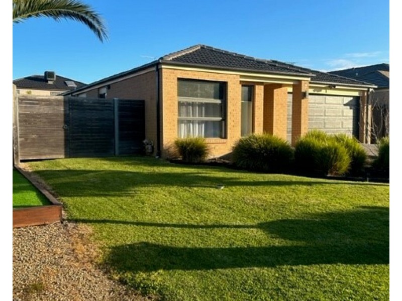 7 Darter Way, Williams Landing VIC 3027