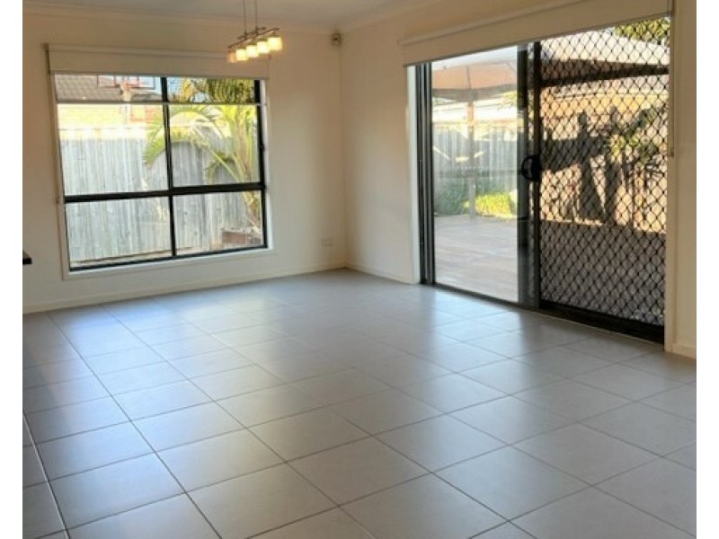 7 Darter Way, Williams Landing VIC 3027