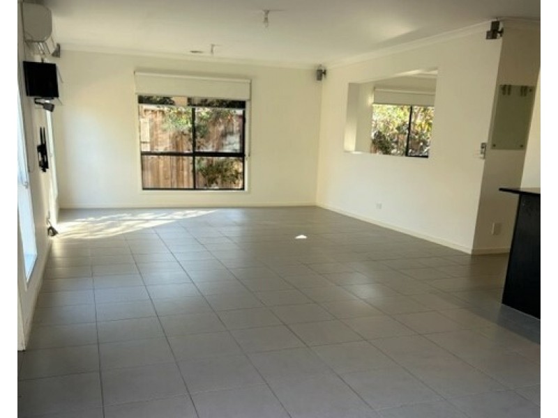 7 Darter Way, Williams Landing VIC 3027