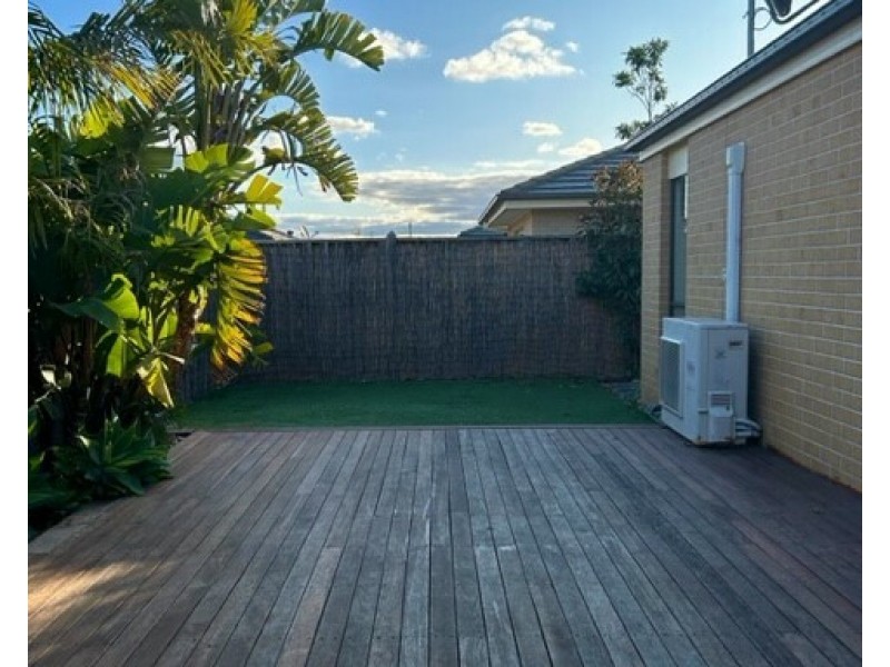 7 Darter Way, Williams Landing VIC 3027