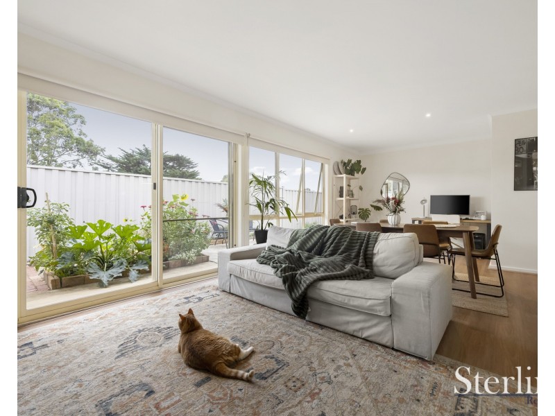 2/20 Centenary Crescent, Werribee VIC 3030