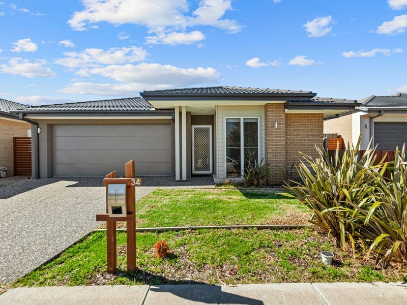 34 Lavinia Street, Greenvale VIC 3059
