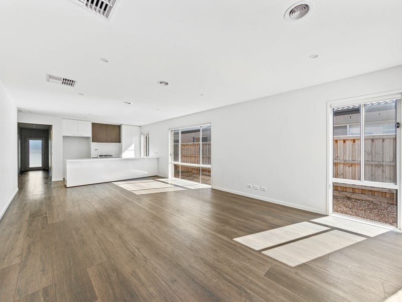 34 Lavinia Street, Greenvale VIC 3059