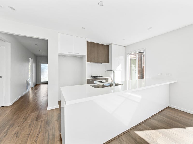 34 Lavinia Street, Greenvale VIC 3059