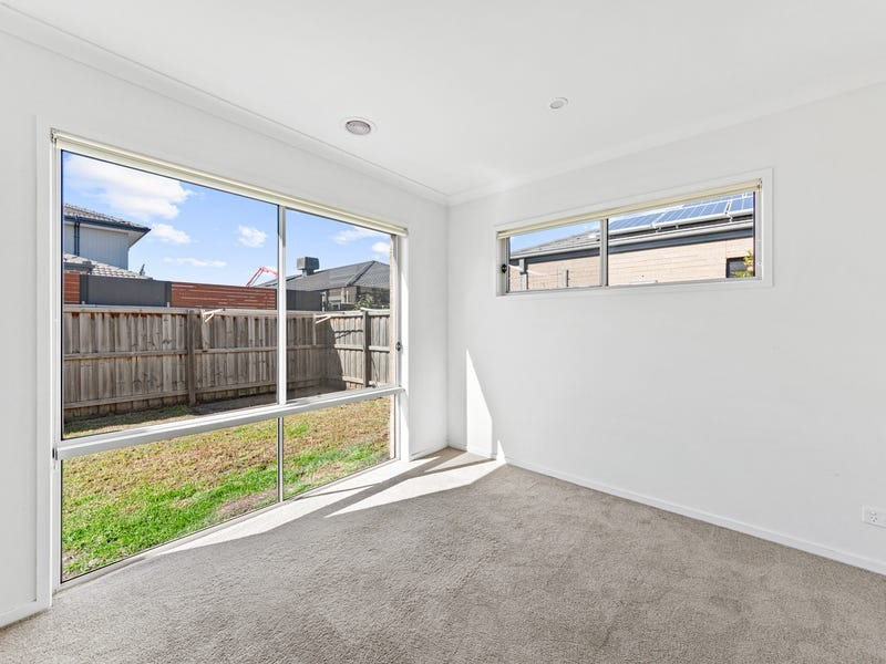 34 Lavinia Street, Greenvale VIC 3059