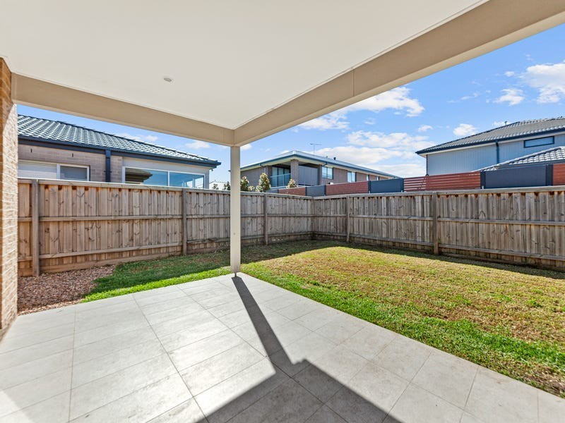 34 Lavinia Street, Greenvale VIC 3059