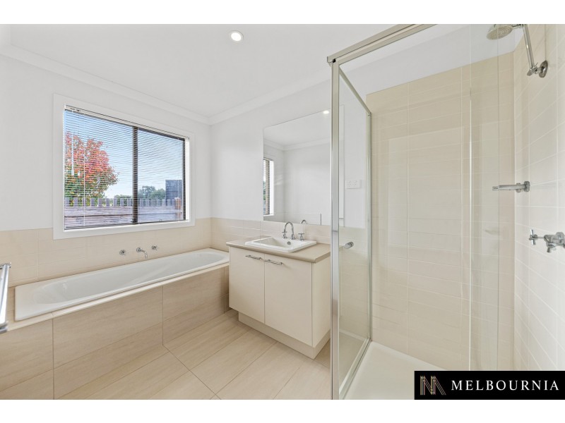 1A Kingsbridge Boulevard, Williams Landing VIC 3027