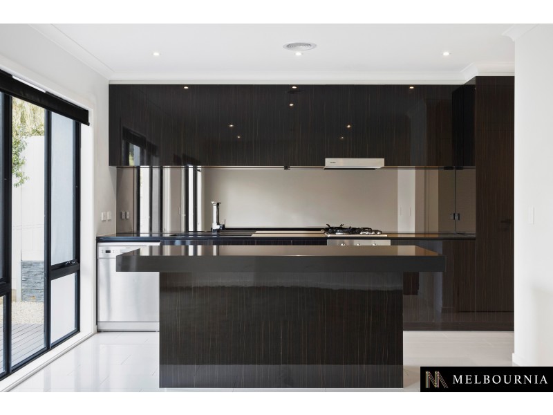 27 Greenwich Crescent, Bundoora VIC 3083