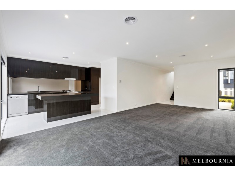 27 Greenwich Crescent, Bundoora VIC 3083