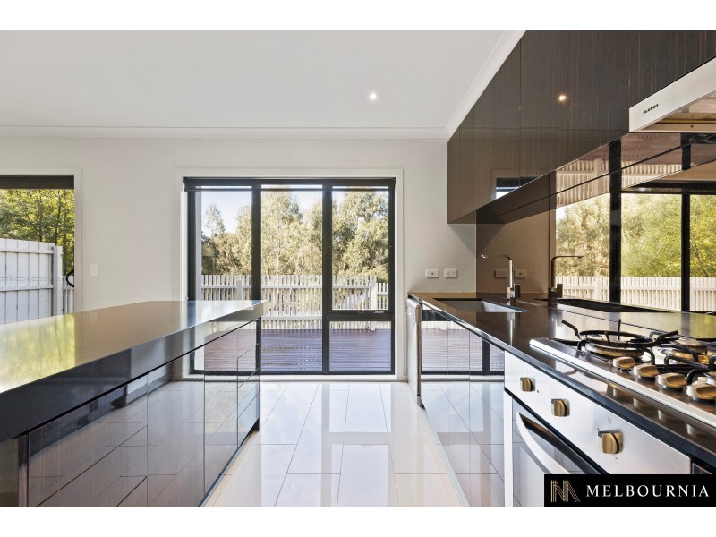 27 Greenwich Crescent, Bundoora VIC 3083