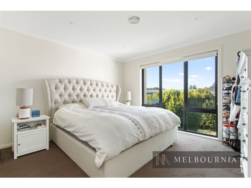 10 Edinburgh Circuit, Bundoora VIC 3083