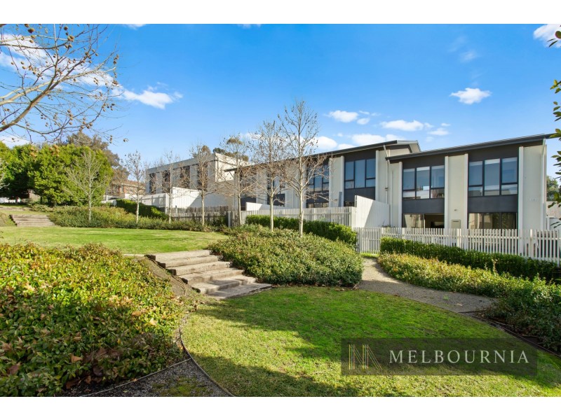 10 Edinburgh Circuit, Bundoora VIC 3083
