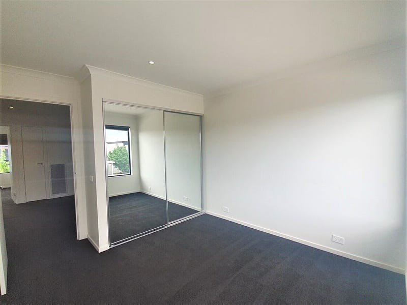 5 Orana Way, Springvale VIC 3171