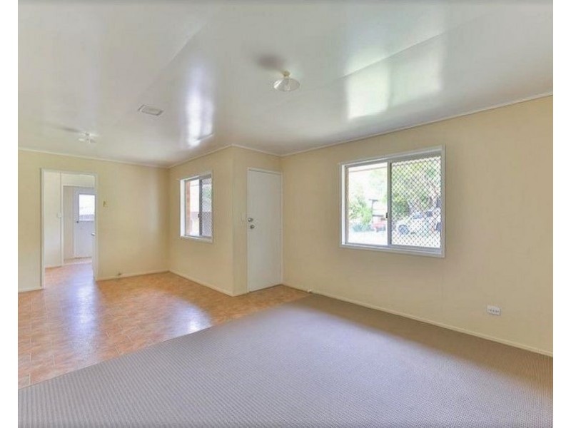 15 Claret Street, Wilsonton Heights QLD 4350