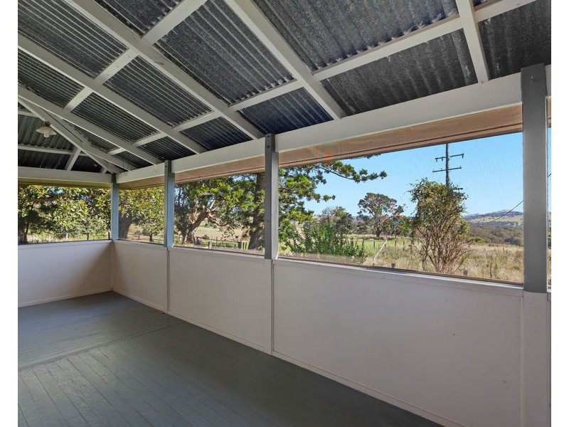 61 Davies Road, Crows Nest QLD 4355