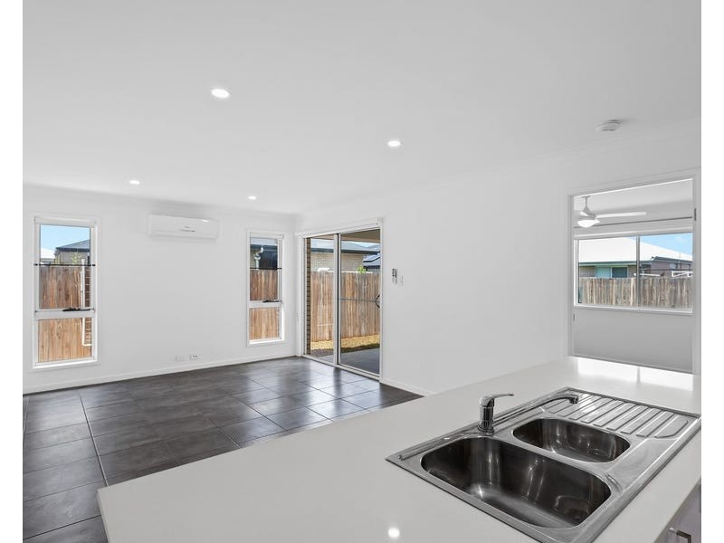 1/75 Shelby Street, Glenvale QLD 4350