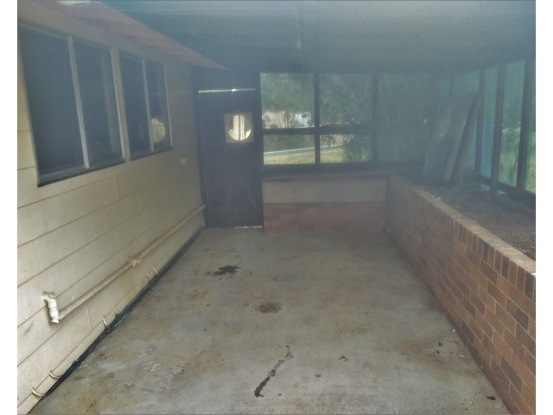 7983 New England Highway, Pechey QLD 4352