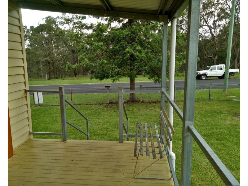 9 Jones Street, Crows Nest QLD 4355