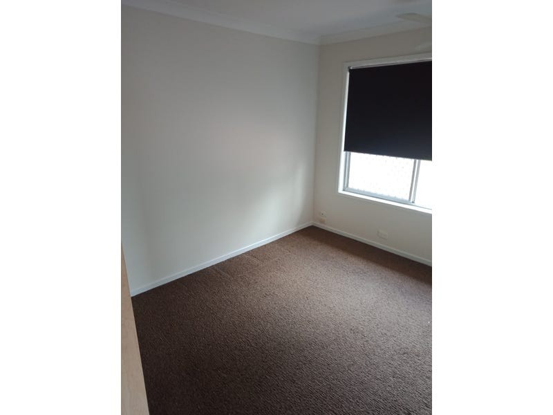 2 Station Street, Hampton QLD 4352