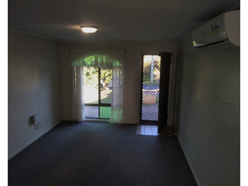 1/3 Hazzard Street, Centenary Heights QLD 4350