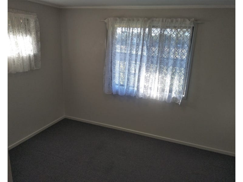 1/3 Hazzard Street, Centenary Heights QLD 4350
