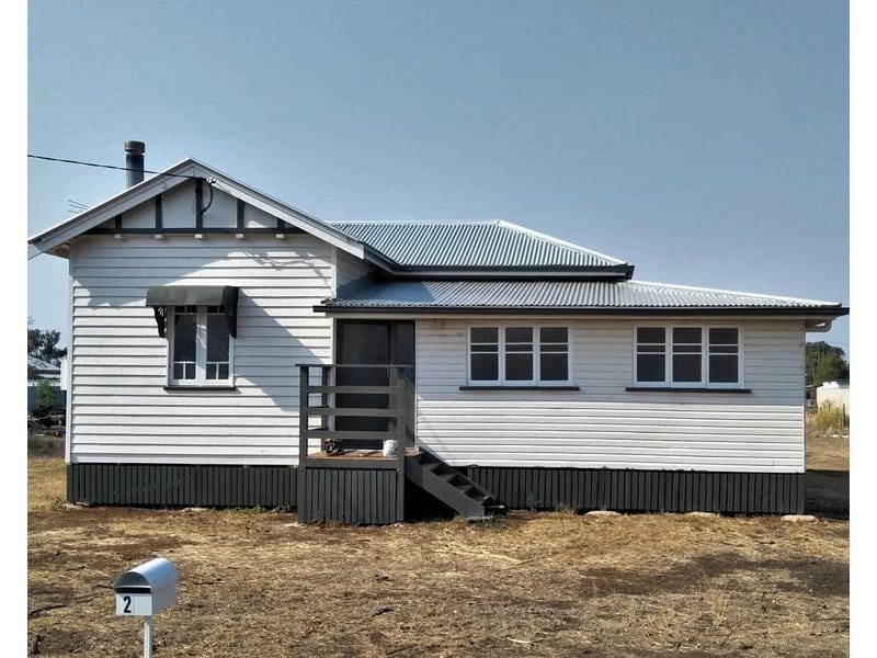 24 Federal Street, Oakey QLD 4401