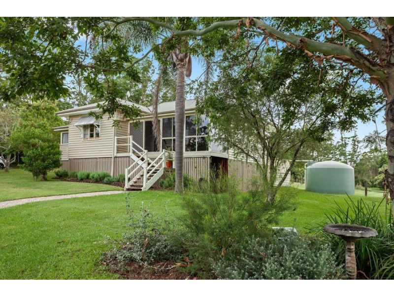 536 Ravensbourne Dip Rd, Ravensbourne QLD 4352