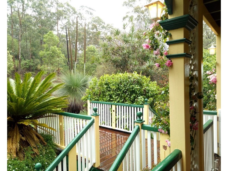 14 Wilkes Road, Hampton QLD 4352