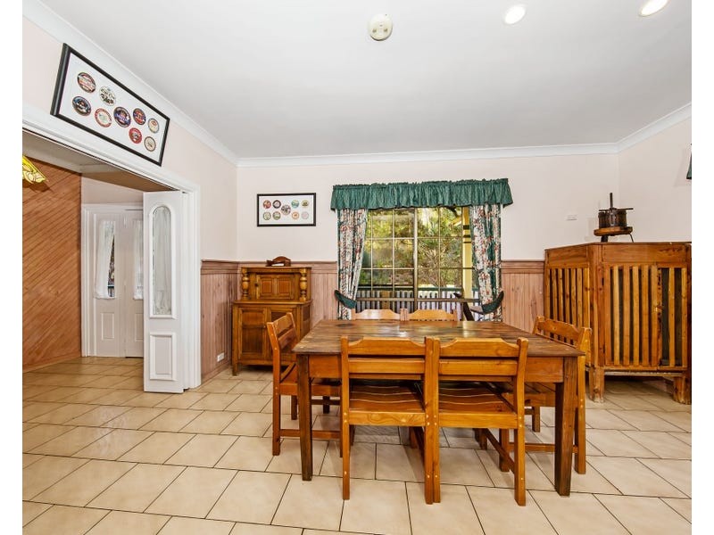 14 Wilkes Road, Hampton QLD 4352