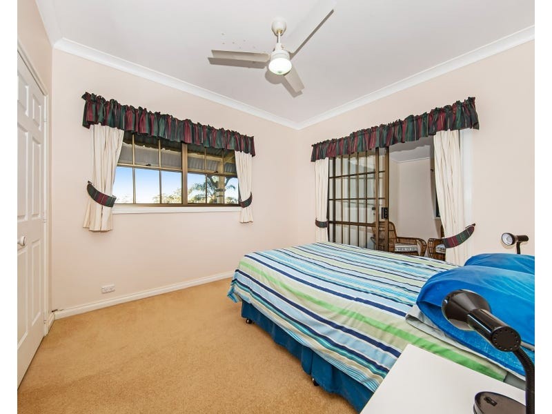14 Wilkes Road, Hampton QLD 4352