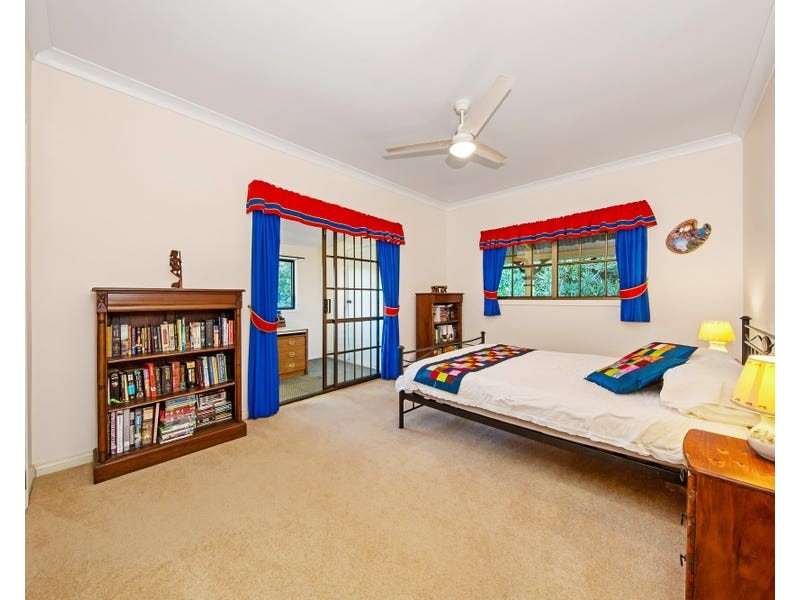 14 Wilkes Road, Hampton QLD 4352