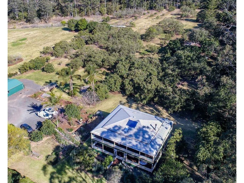 14 Wilkes Road, Hampton QLD 4352