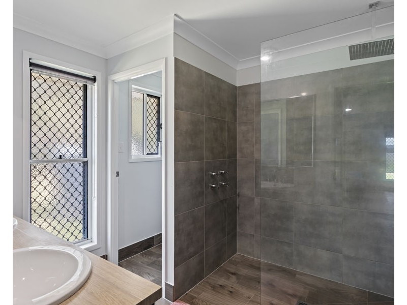 100 Wilkes Road, Hampton QLD 4352