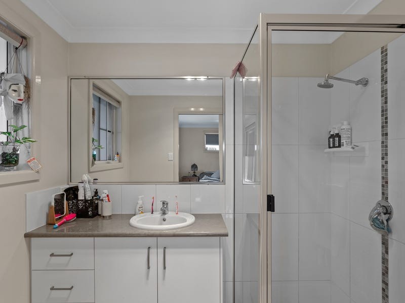 43 Naomi Drive, Crows Nest QLD 4355