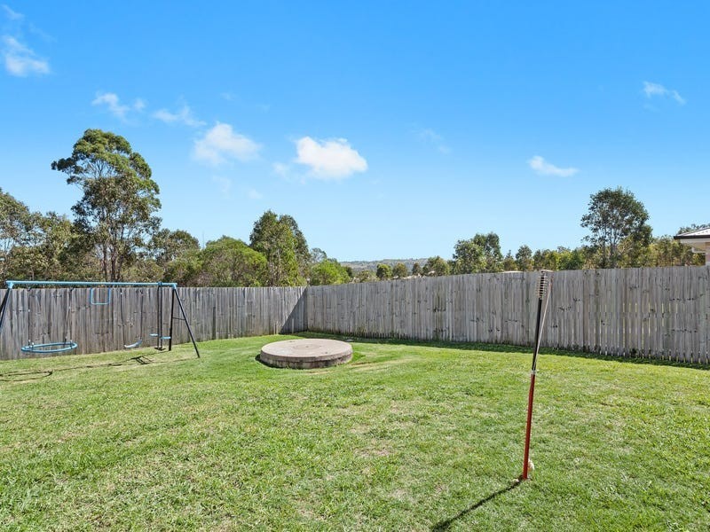 43 Naomi Drive, Crows Nest QLD 4355