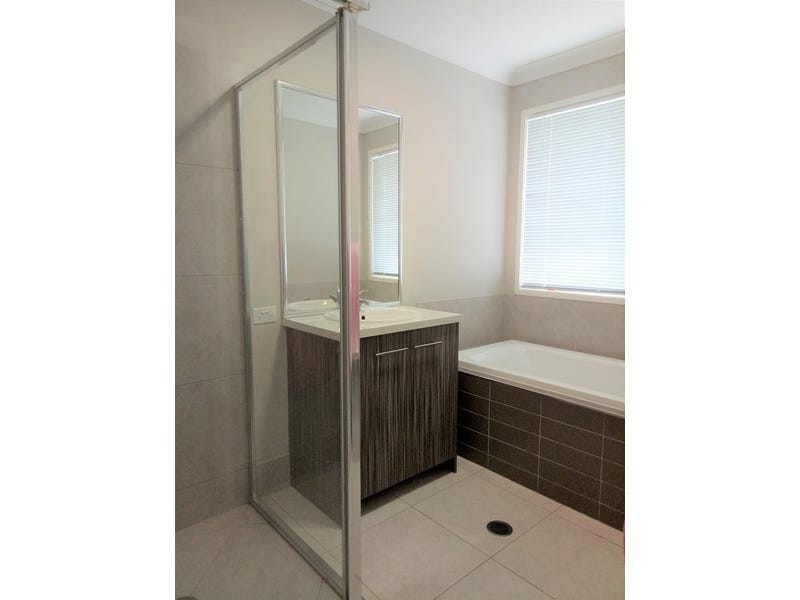 4 Jackson Court, Crows Nest QLD 4355
