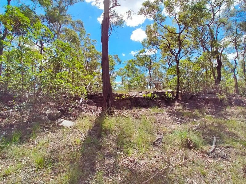 11 Pinnell Road, Crows Nest QLD 4355