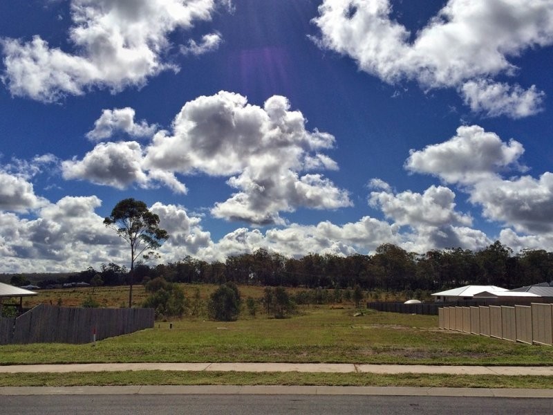 708 Cedarwood Drive, Crows Nest QLD 4355