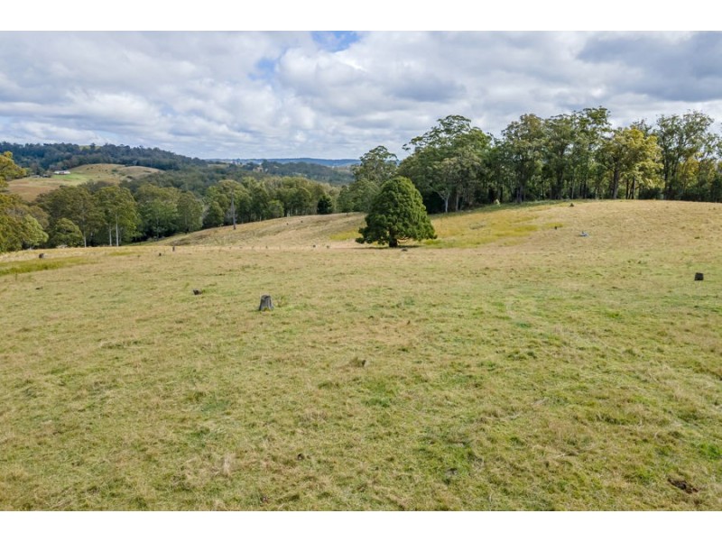 581 Ravensbourne Dip Road, Ravensbourne QLD 4352