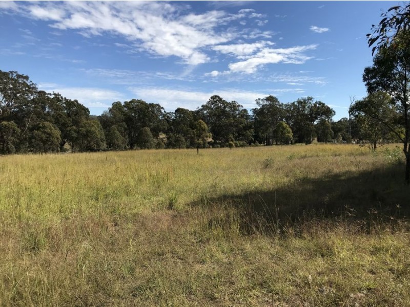 65 Jacob Road, Crows Nest QLD 4355