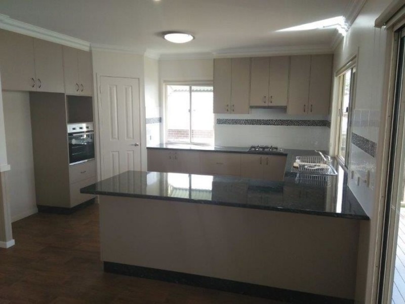 6 Jackson Court, Crows Nest QLD 4355
