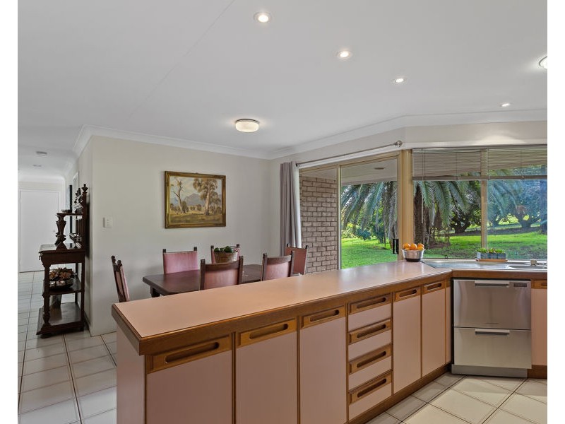 3384. Esk Hampton Road, Ravensbourne QLD 4352