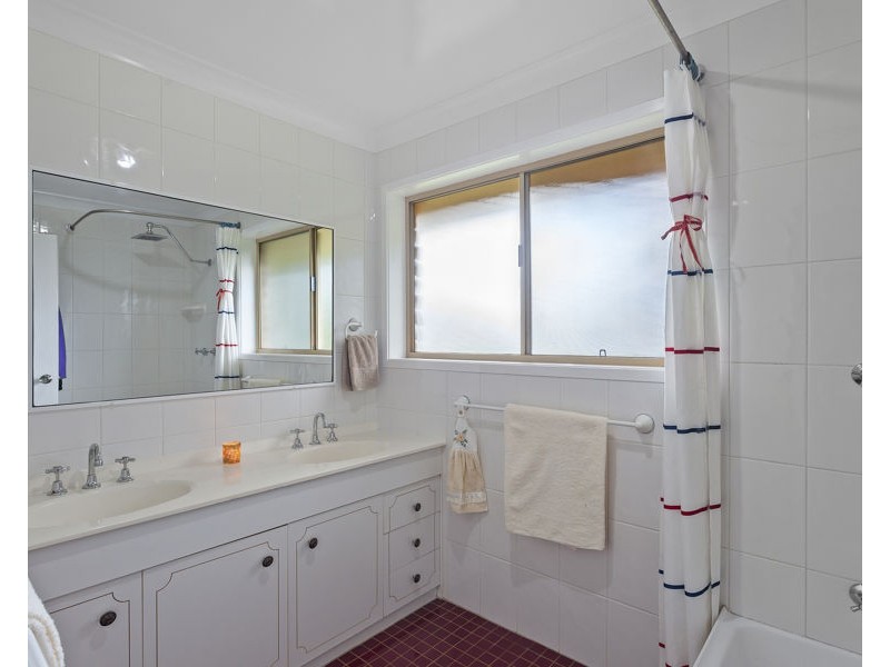 3384. Esk Hampton Road, Ravensbourne QLD 4352