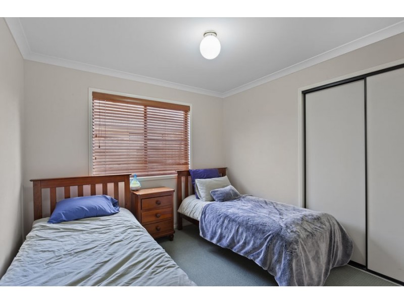 3 Menzies Street, Middle Ridge QLD 4350