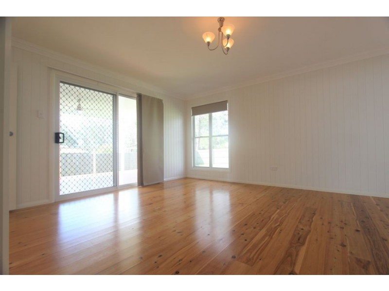 24 Samuel Avenue, Crows Nest QLD 4355