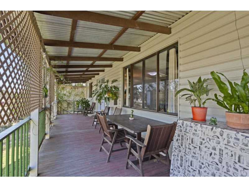 2 Dale Street, Crows Nest QLD 4355